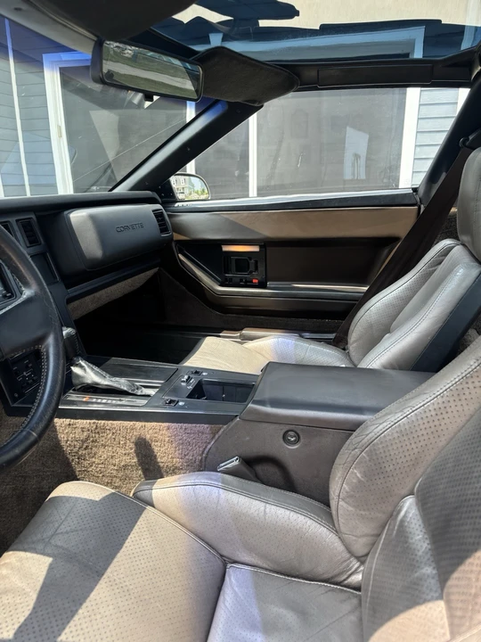 1987 Chevrolet Corvette C4 - Image 8 of 11