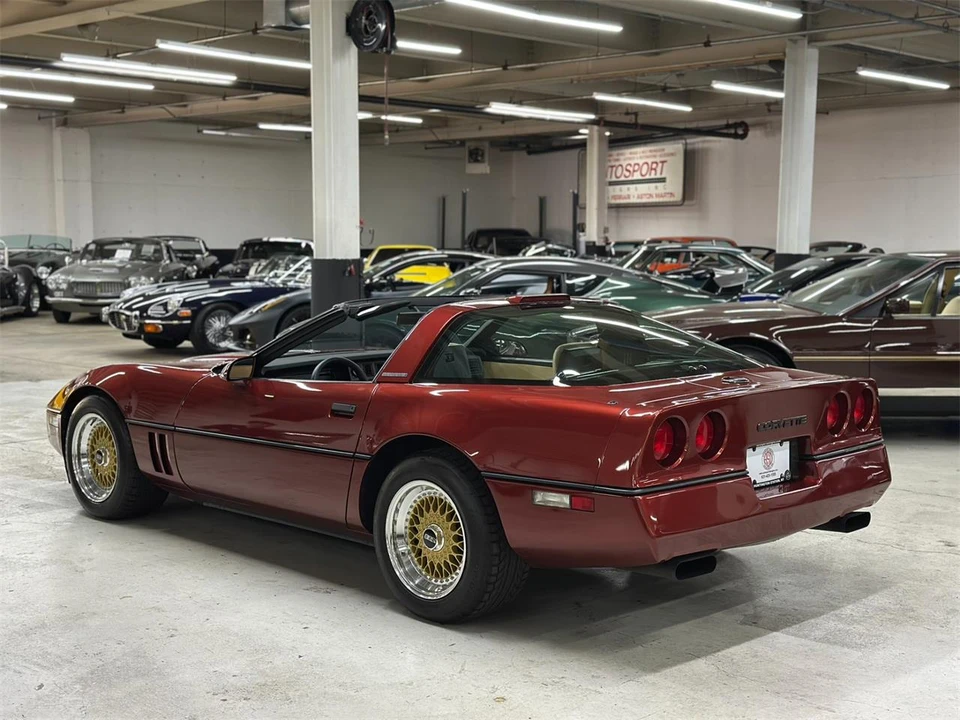 1987 Chevrolet Corvette C4 - Image 11 of 31