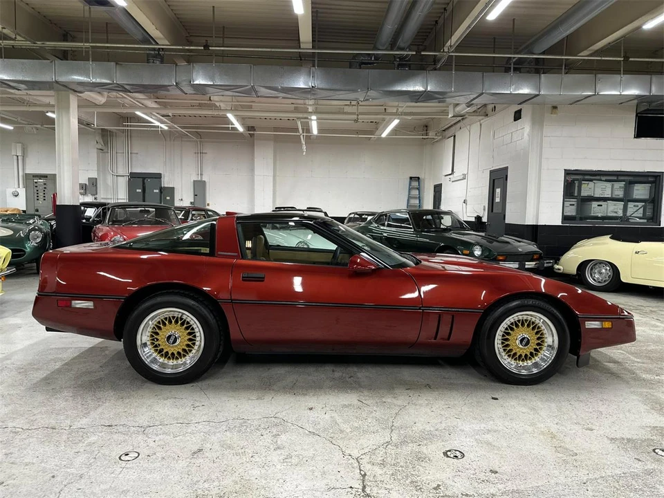 1987 Chevrolet Corvette C4 - Image 14 of 31