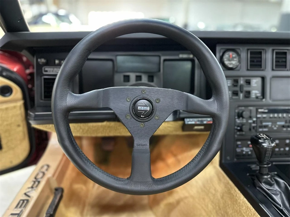 1987 Chevrolet Corvette C4 - Image 24 of 31