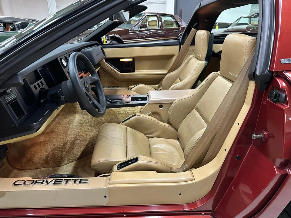 1987 Chevrolet Corvette C4 - Image 22 of 31