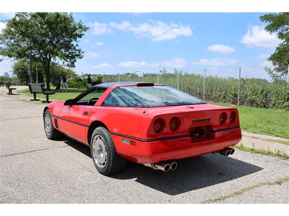 1987 Chevrolet Corvette C4 - Image 8 of 10