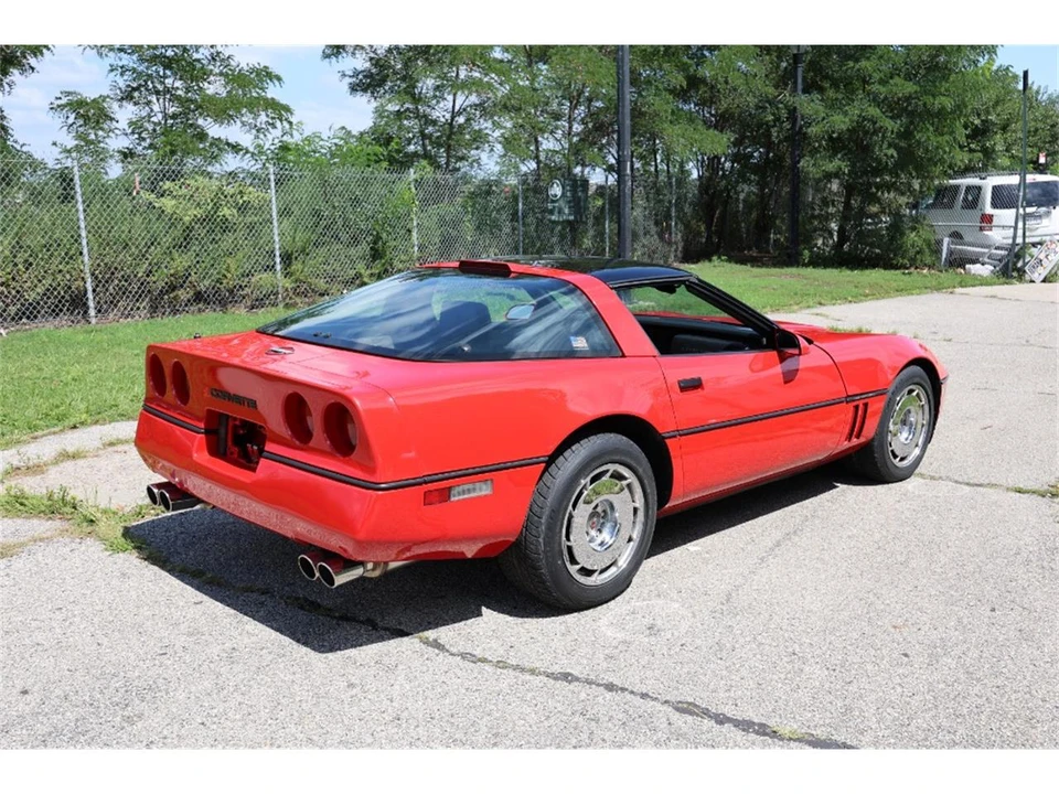 1987 Chevrolet Corvette C4 - Image 7 of 10