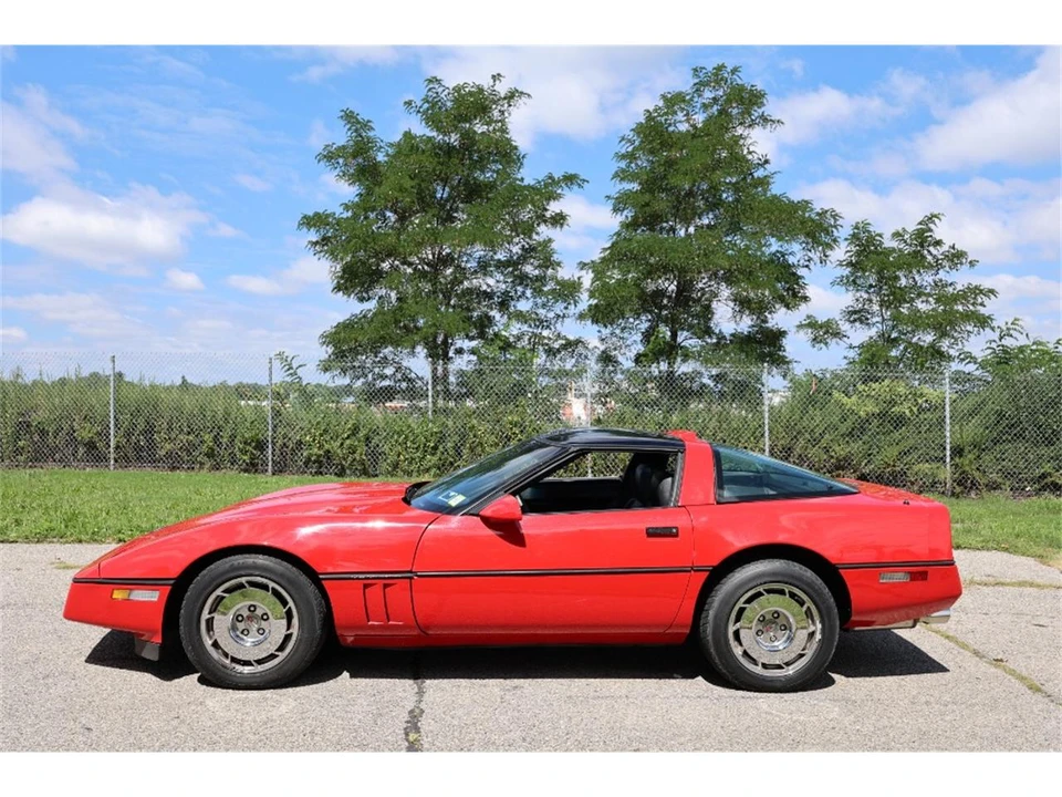 1987 Chevrolet Corvette C4 - Image 4 of 10