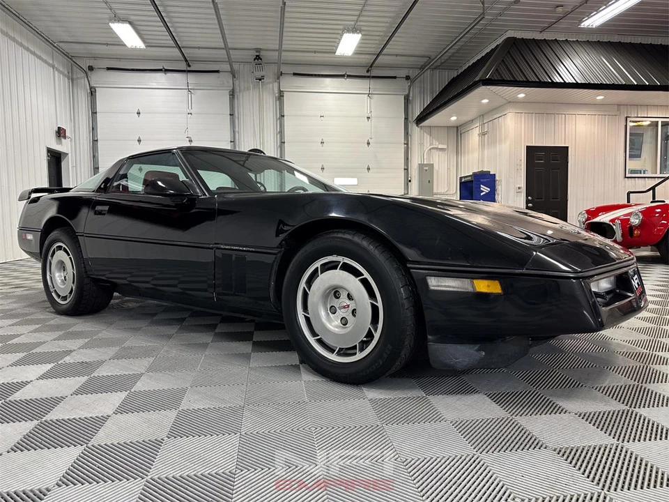 1987 Chevrolet Corvette C4 - Image 15 of 31