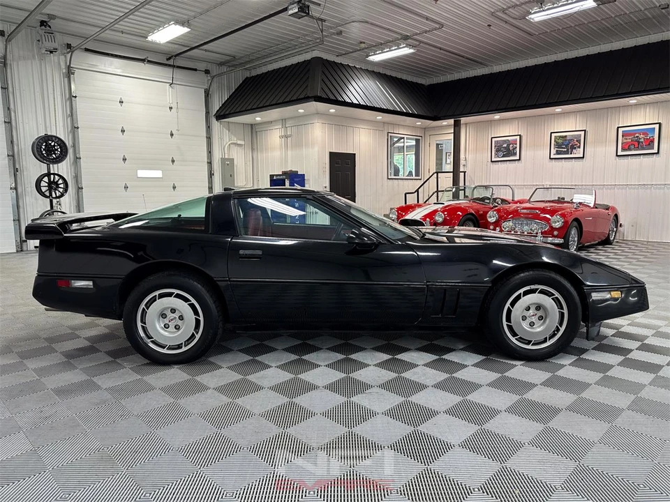 1987 Chevrolet Corvette C4 - Image 7 of 31