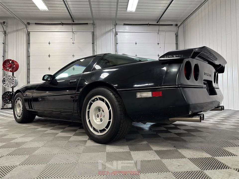 1987 Chevrolet Corvette C4 - Image 21 of 31