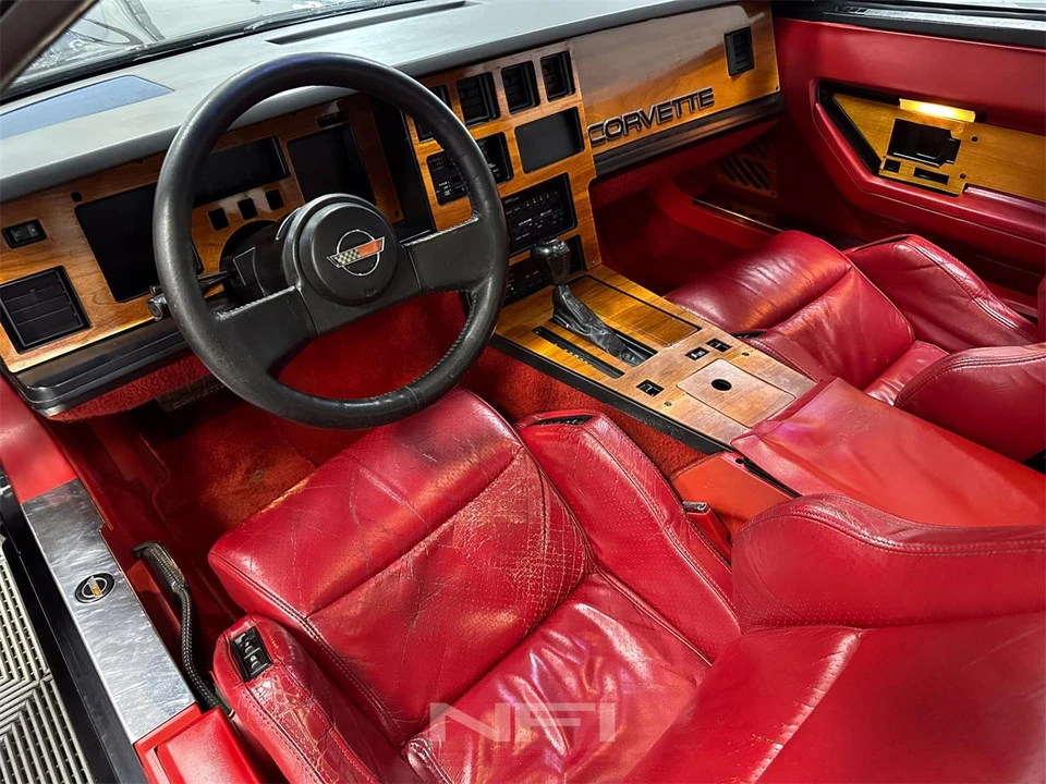 1987 Chevrolet Corvette C4 - Image 23 of 31