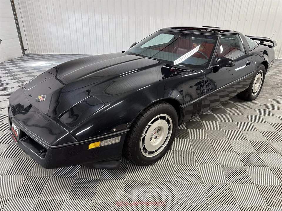 1987 Chevrolet Corvette C4 - Image 3 of 31