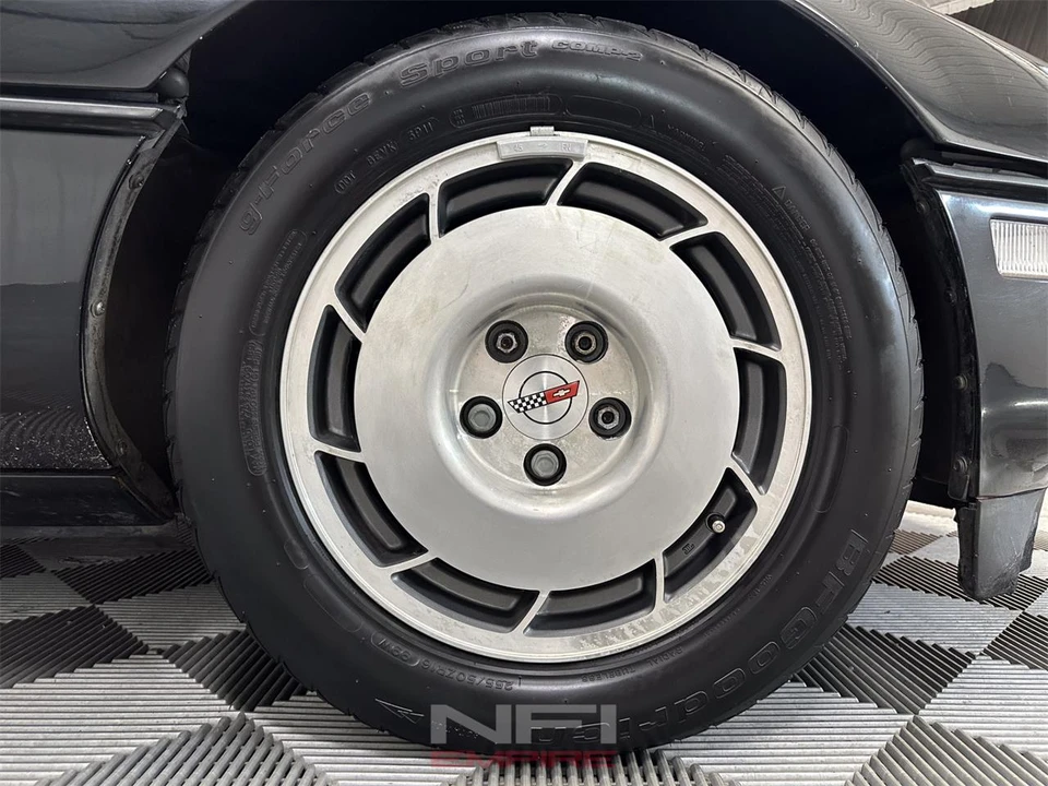 1987 Chevrolet Corvette C4 - Image 16 of 31
