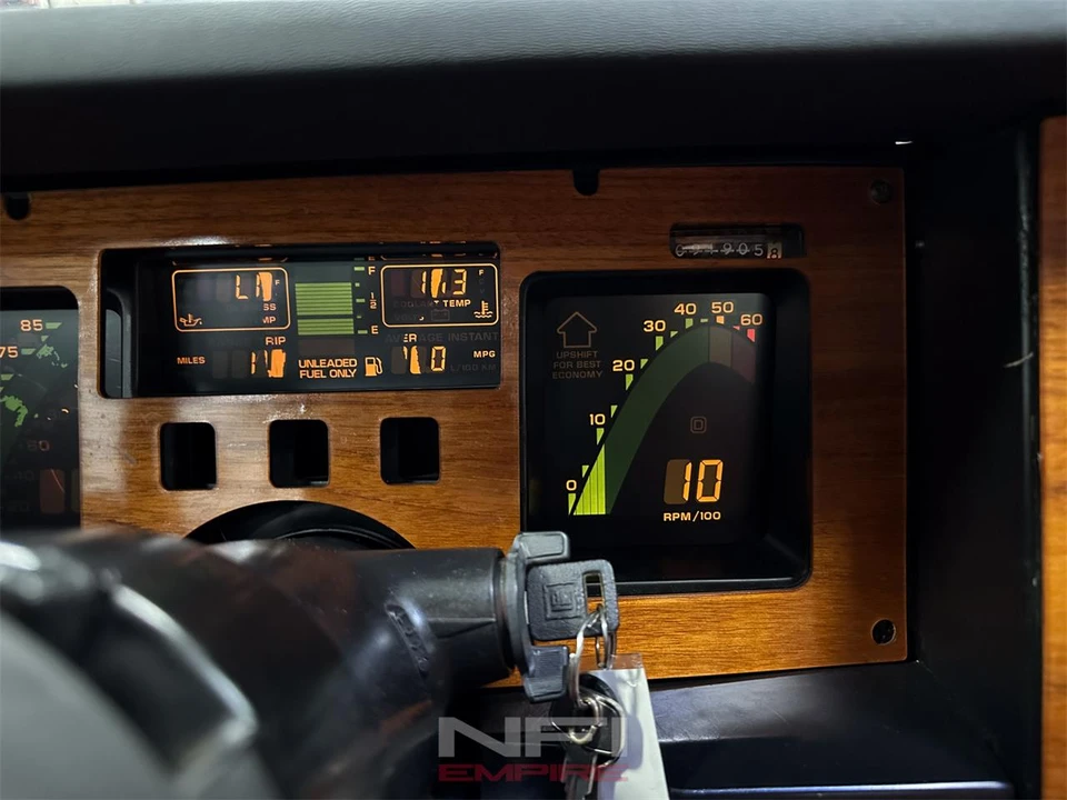 1987 Chevrolet Corvette C4 - Image 26 of 31