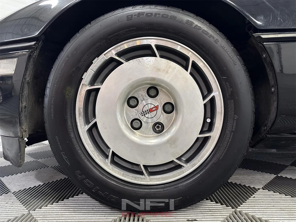 1987 Chevrolet Corvette C4 - Image 12 of 31