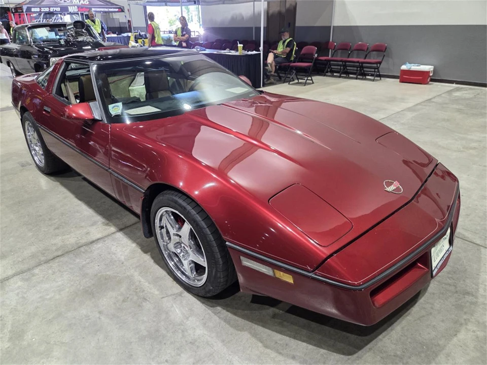 1987 Chevrolet Corvette C4 - Image 5 of 11