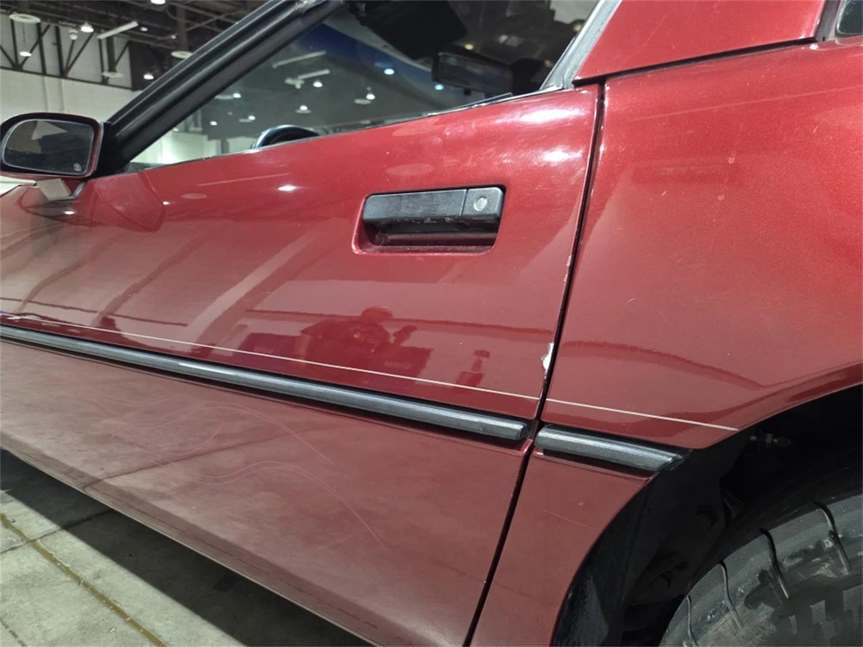 1987 Chevrolet Corvette C4 - Image 4 of 11