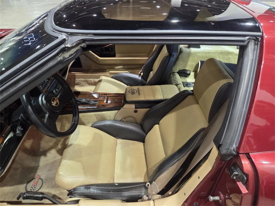 1987 Chevrolet Corvette C4 - Image 10 of 11