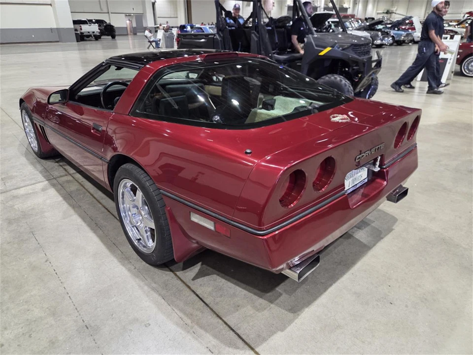 1987 Chevrolet Corvette C4 - Image 3 of 11