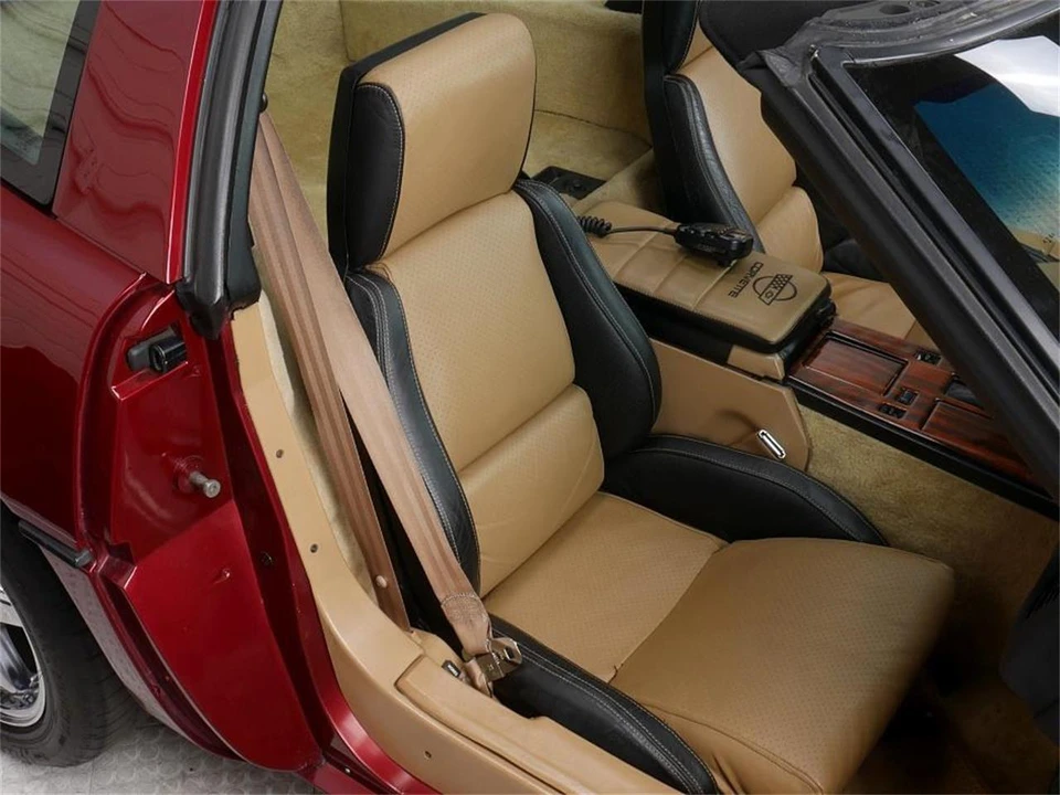1987 Chevrolet Corvette C4 - Image 30 of 31