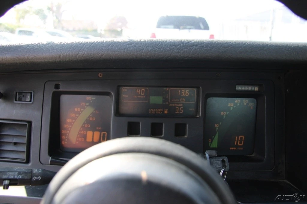 1987 Chevrolet Corvette C4 - Image 14 of 21