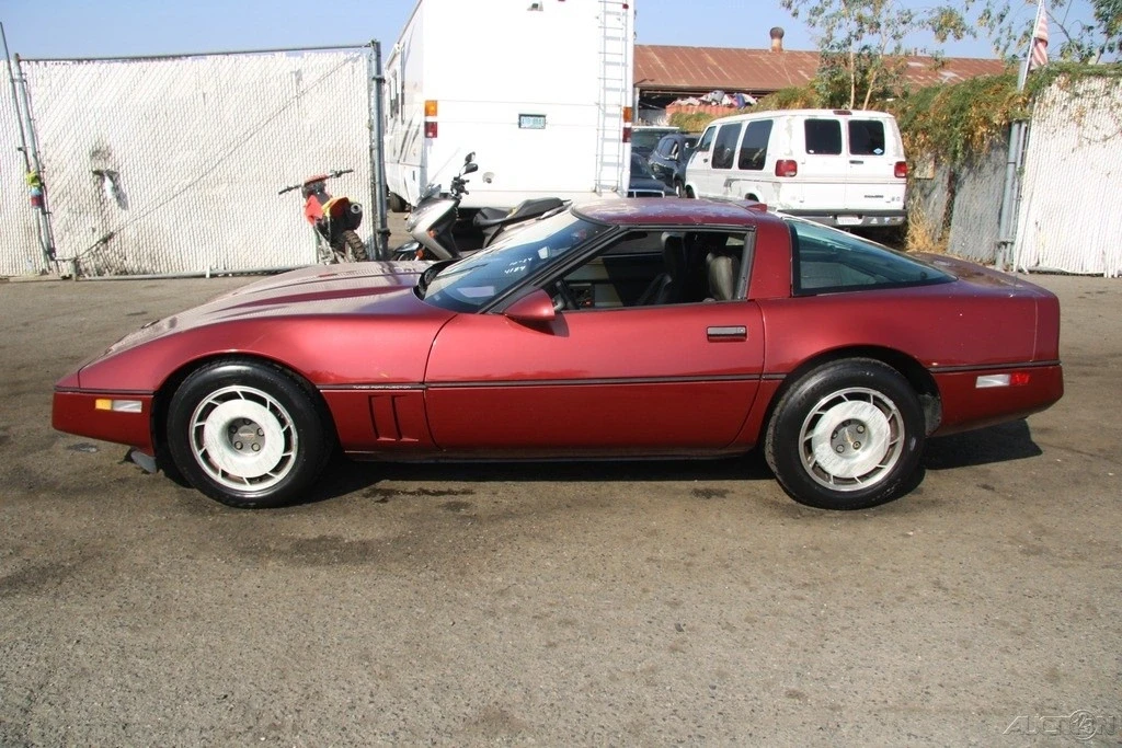1987 Chevrolet Corvette C4 - Image 4 of 21