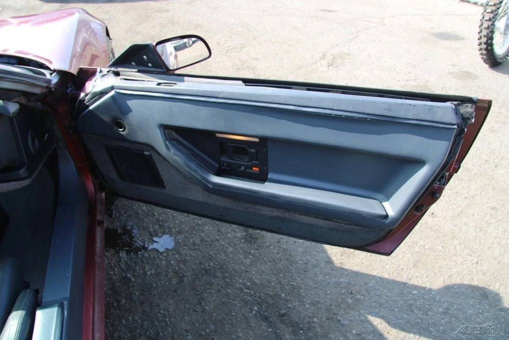 1987 Chevrolet Corvette C4 - Image 19 of 21