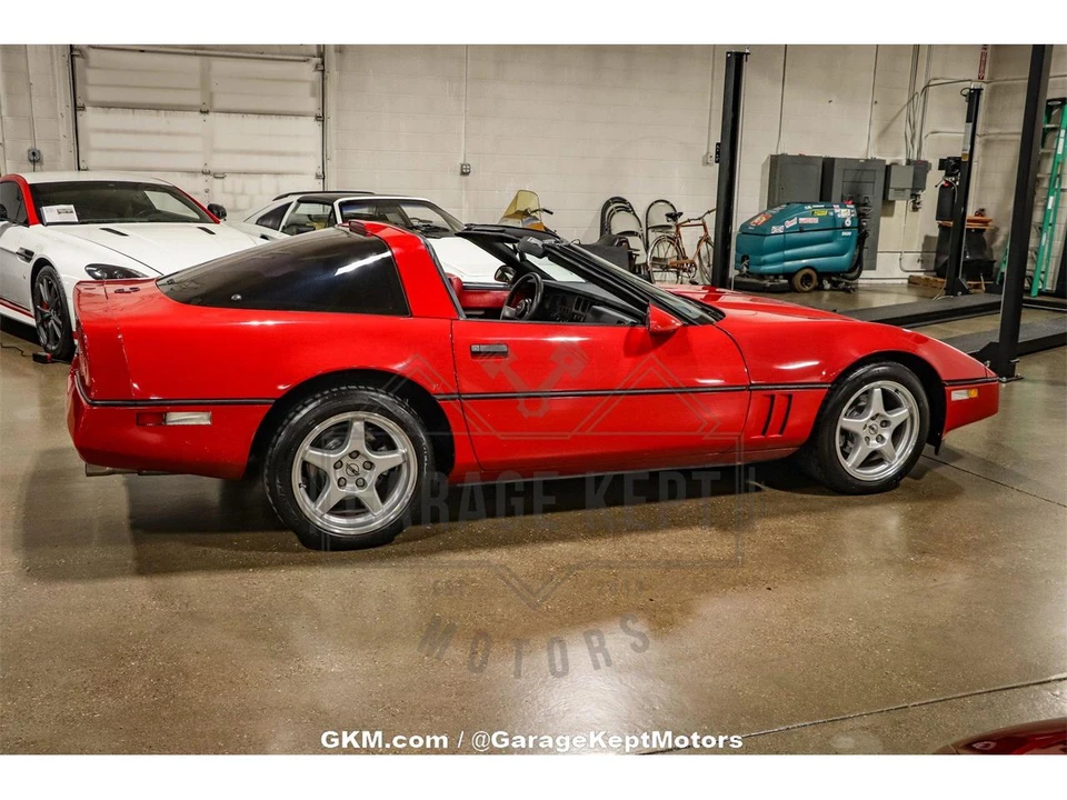 1987 Chevrolet Corvette C4 - Image 16 of 31