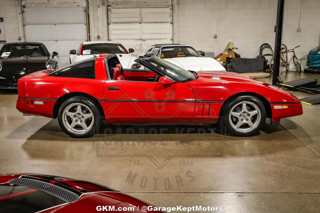 1987 Chevrolet Corvette - Image 18 of 31