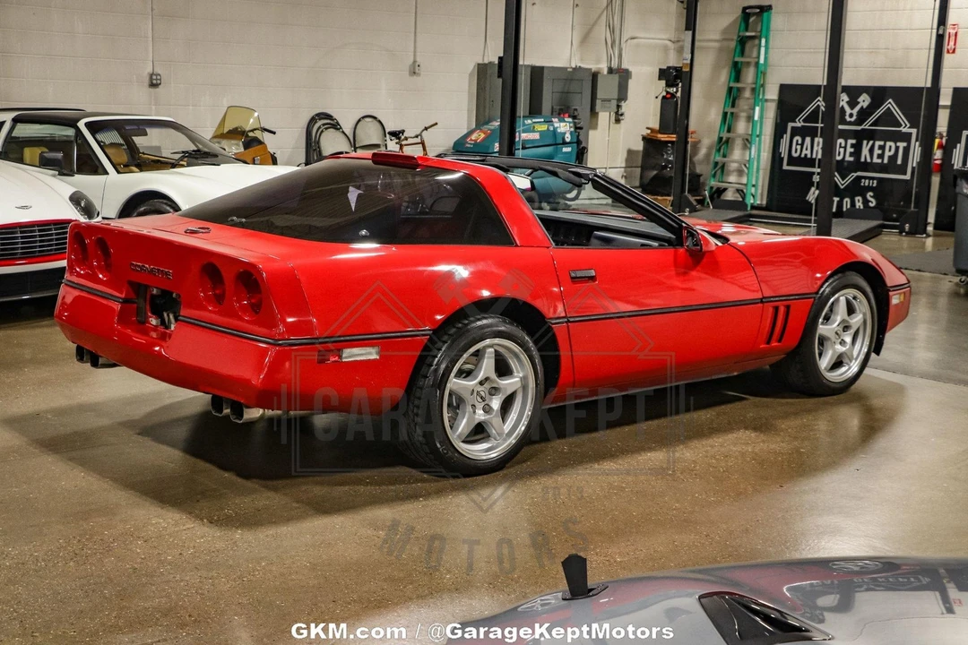 1987 Chevrolet Corvette - Image 16 of 31
