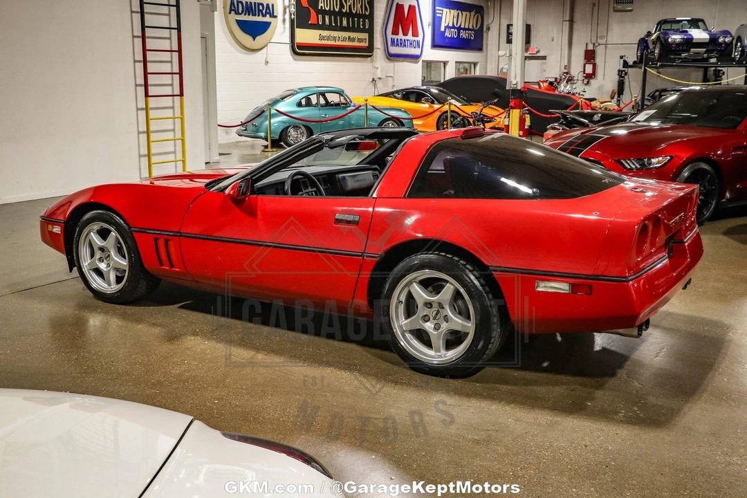 1987 Chevrolet Corvette - Image 13 of 31