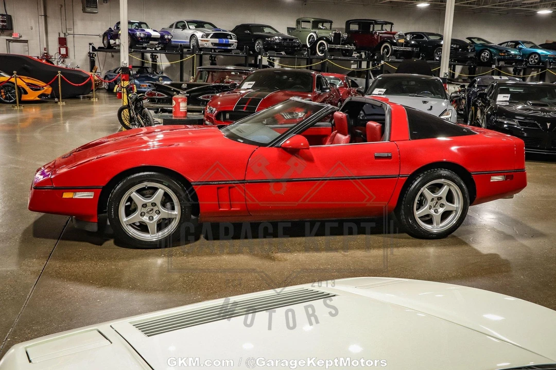 1987 Chevrolet Corvette - Image 11 of 31
