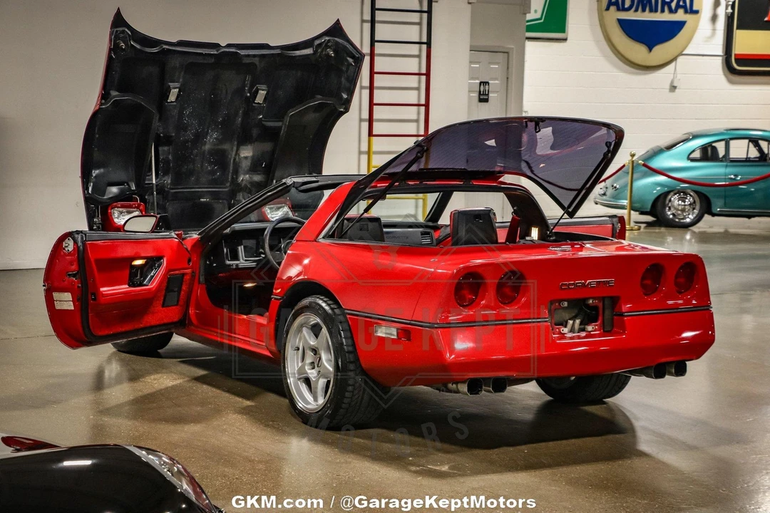 1987 Chevrolet Corvette - Image 4 of 31