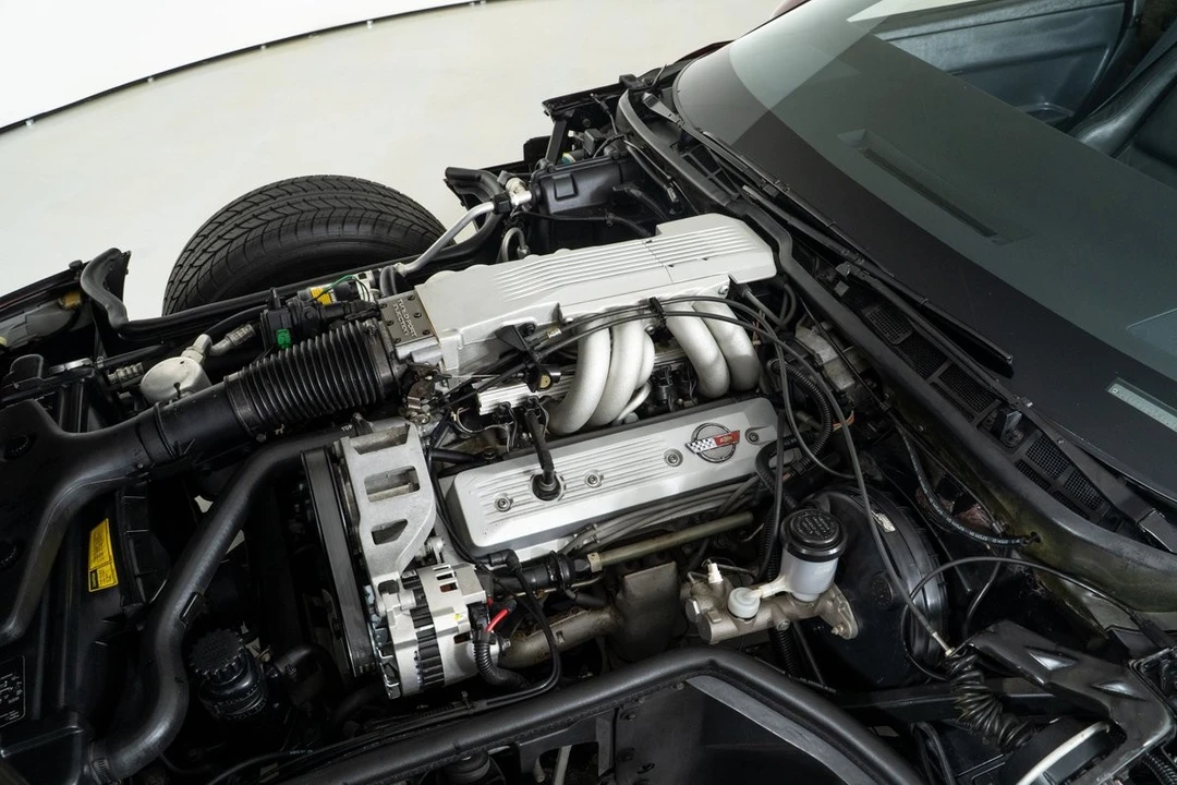 1987 Chevrolet Corvette C4 - Image 3 of 12