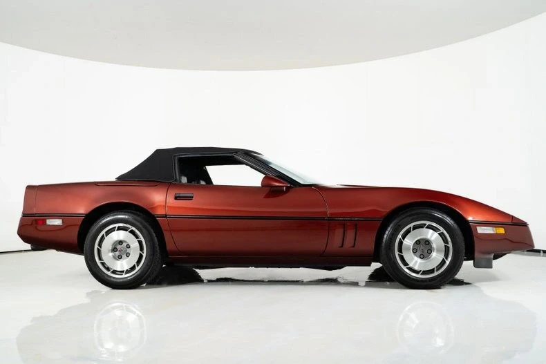 1987 Chevrolet Corvette C4 - Image 15 of 21