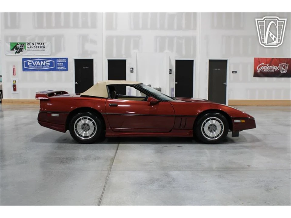 1987 Chevrolet Corvette C4 - Image 21 of 31