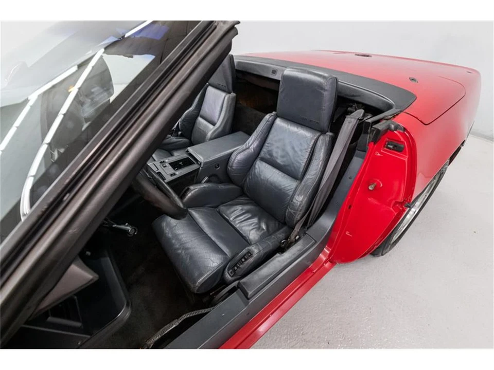 1987 Chevrolet Corvette C4 - Image 26 of 31