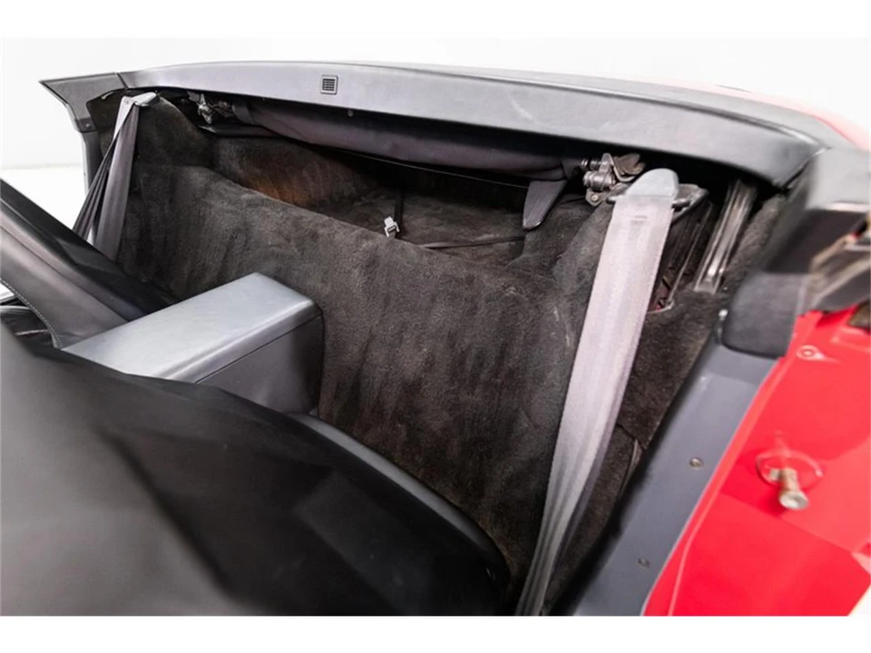1987 Chevrolet Corvette C4 - Image 30 of 31