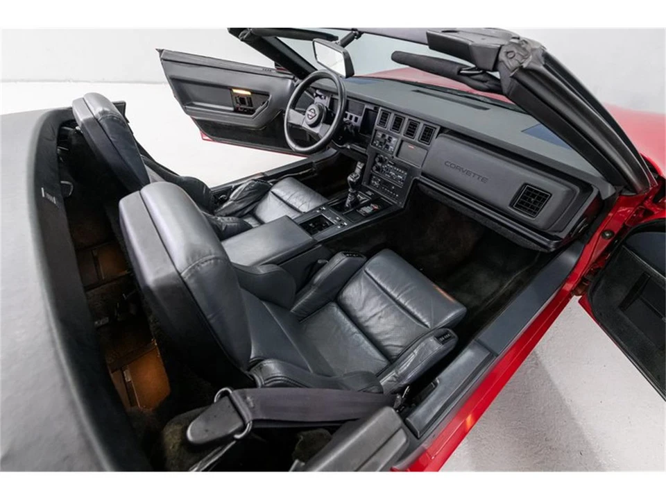 1987 Chevrolet Corvette C4 - Image 14 of 31