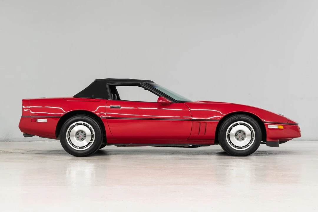 1987 Chevrolet Corvette C4 - Image 8 of 12