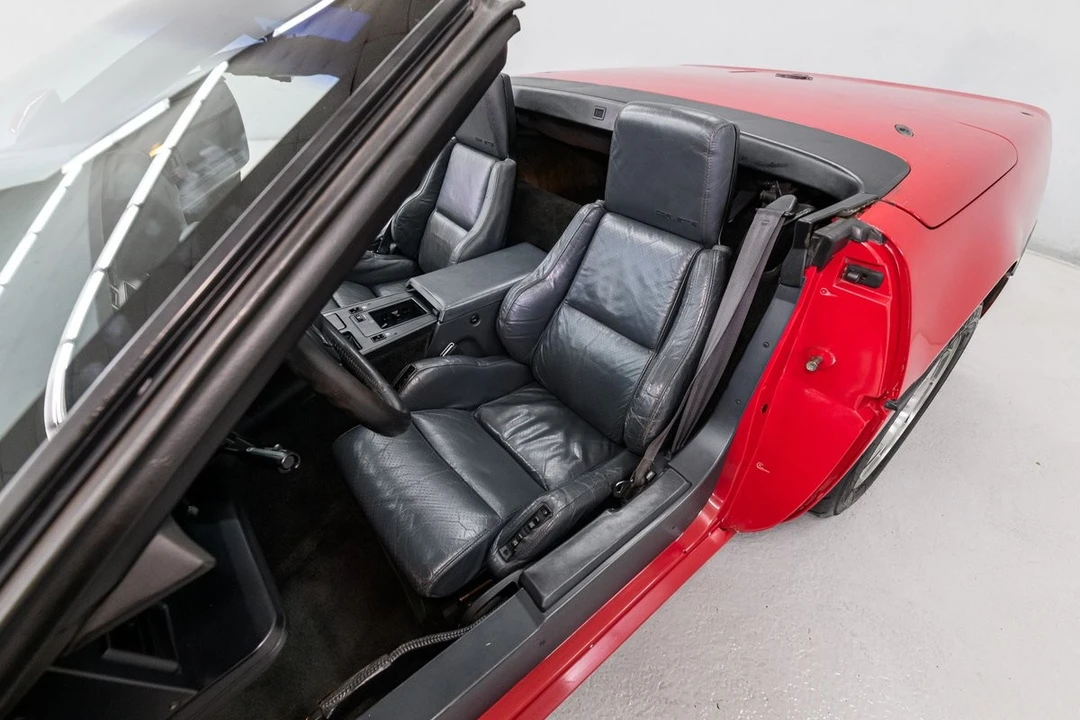 1987 Chevrolet Corvette C4 - Image 27 of 31