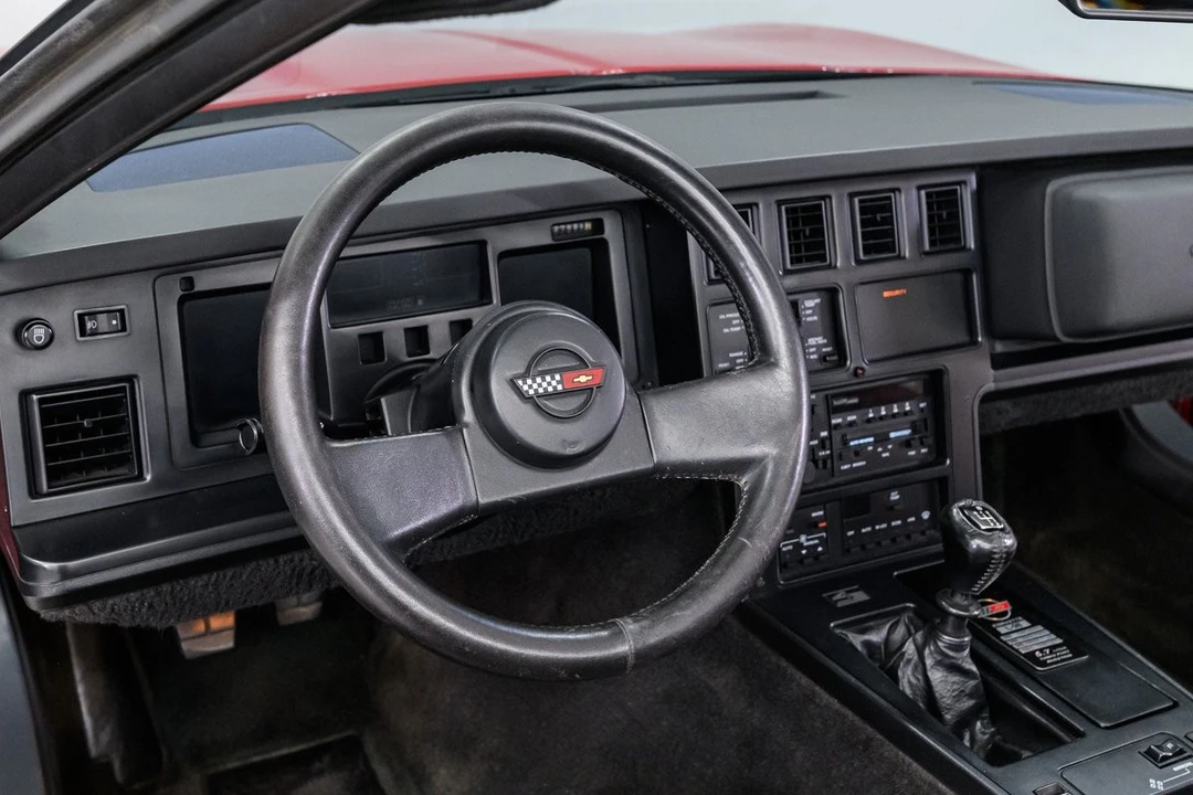1987 Chevrolet Corvette C4 - Image 20 of 31