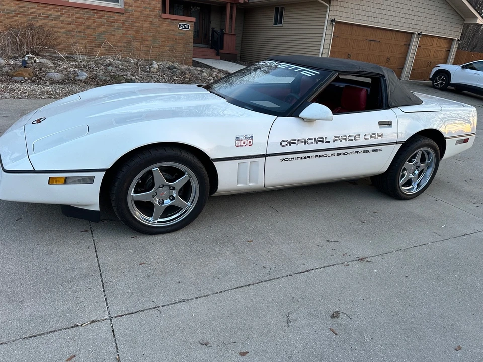 1987 Chevrolet Corvette C4 - Image 2 of 13