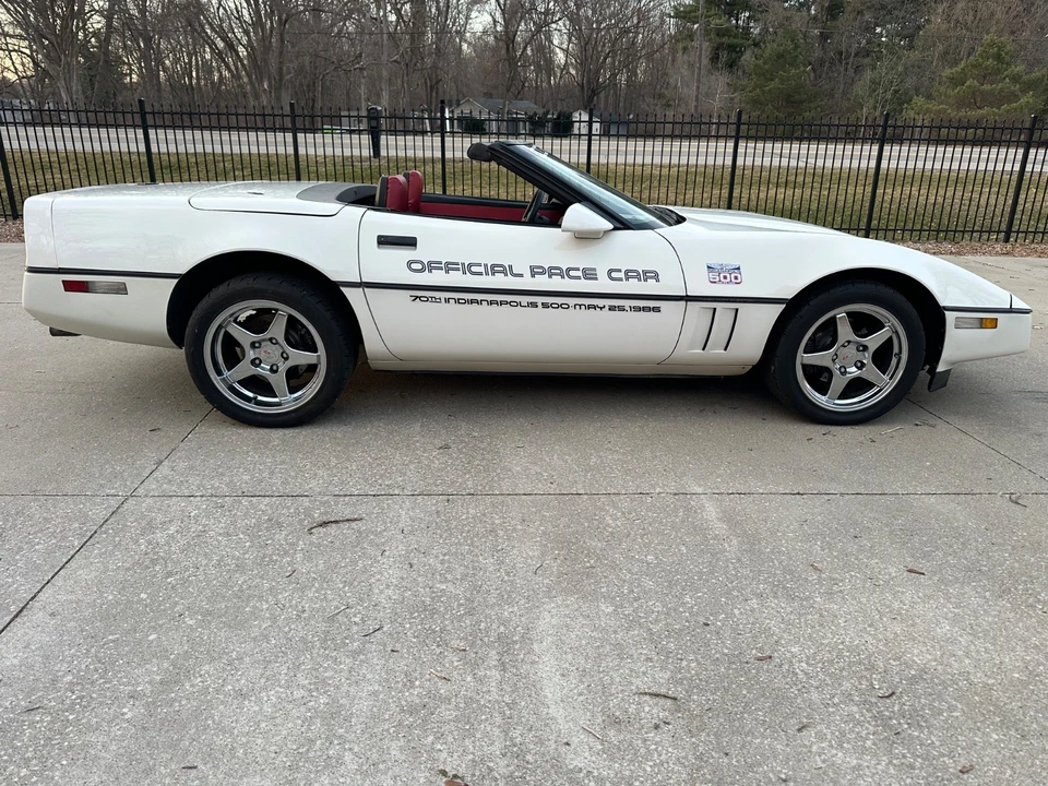 1987 Chevrolet Corvette C4 - Image 3 of 13