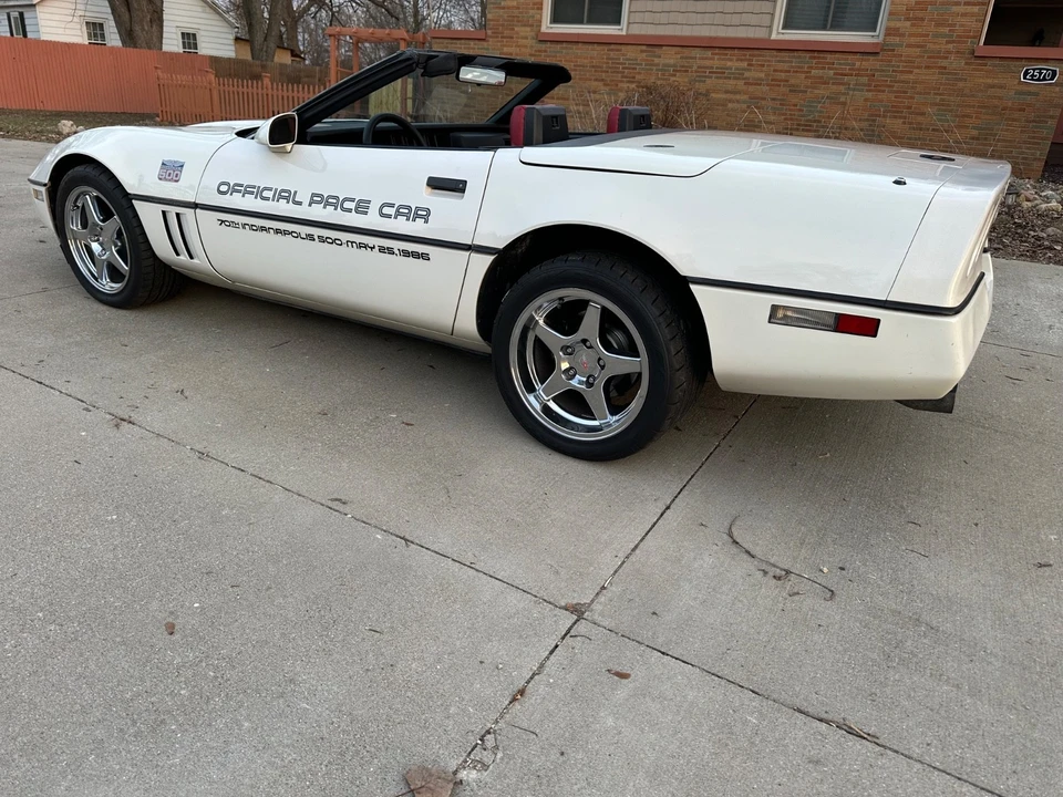 1987 Chevrolet Corvette C4 - Image 4 of 13