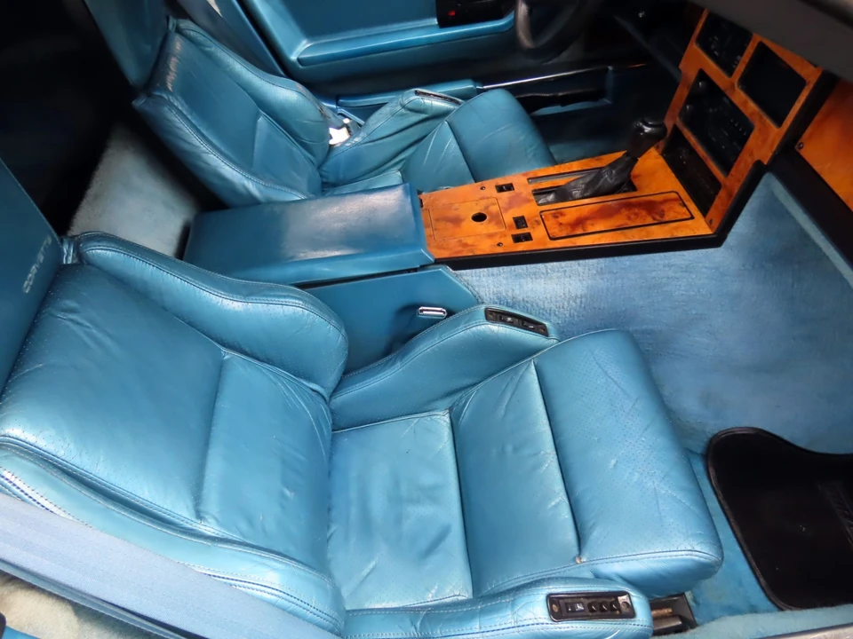 1987 Chevrolet Corvette C4 - Image 28 of 31