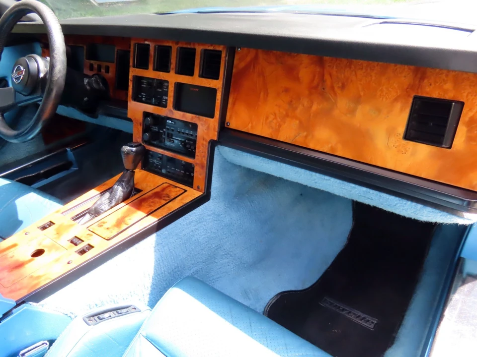 1987 Chevrolet Corvette C4 - Image 31 of 31