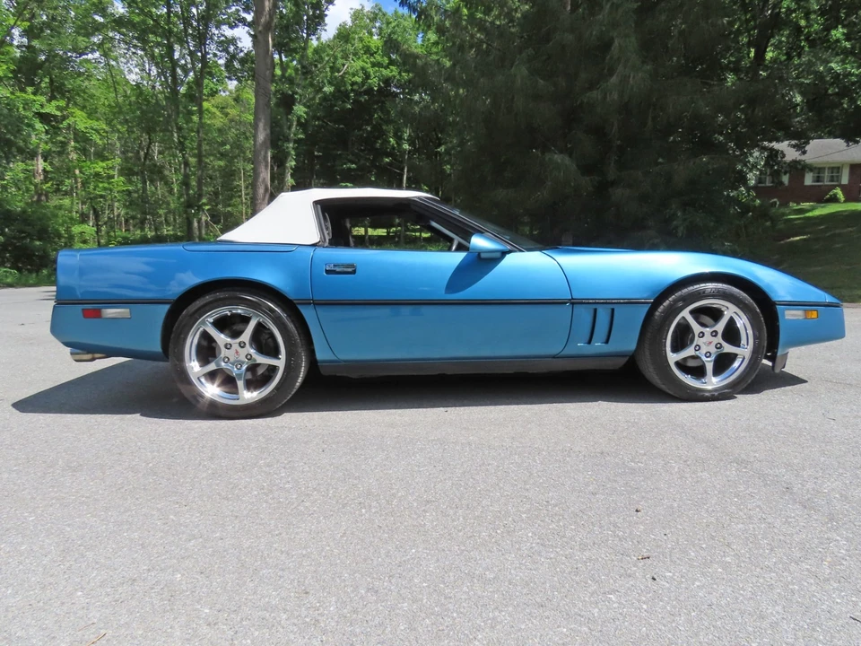 1987 Chevrolet Corvette C4 - Image 10 of 31