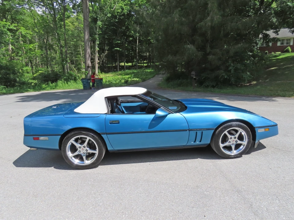1987 Chevrolet Corvette C4 - Image 11 of 31
