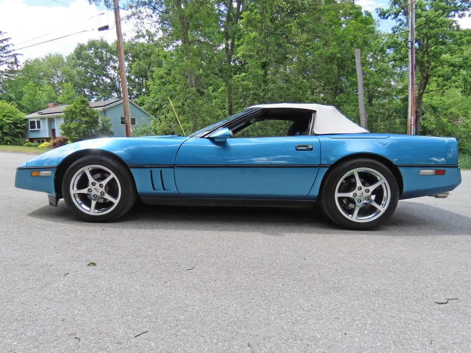 1987 Chevrolet Corvette C4 - Image 4 of 31