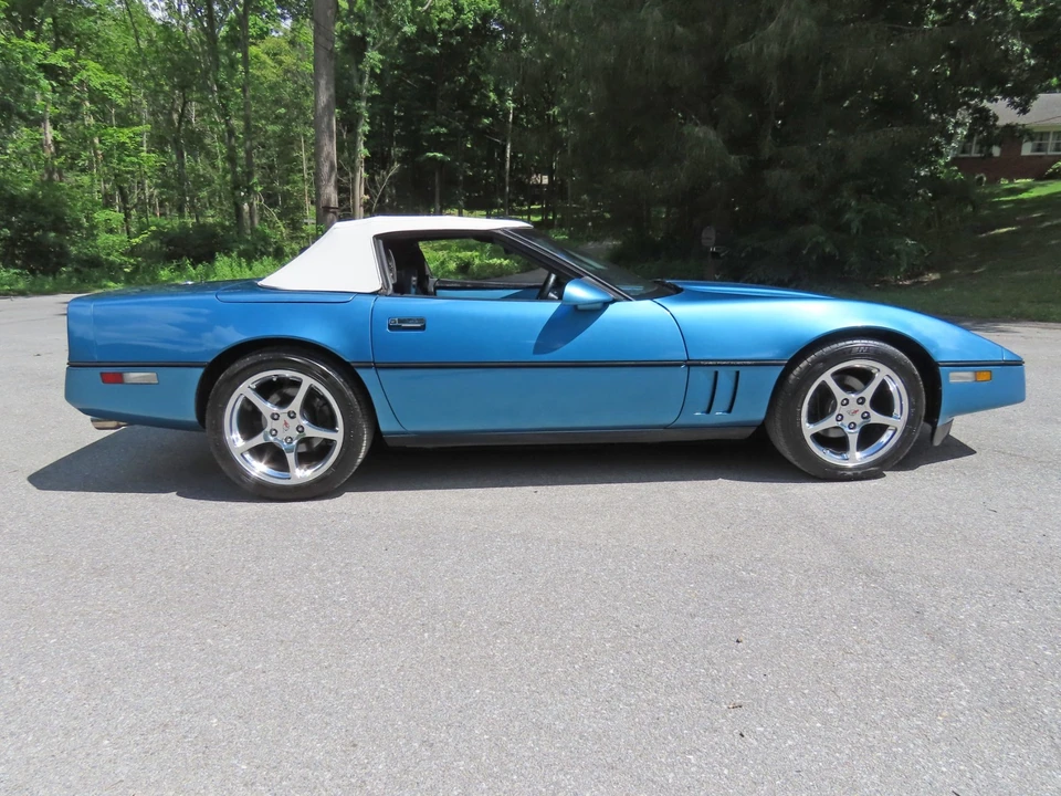 1987 Chevrolet Corvette C4 - Image 9 of 31