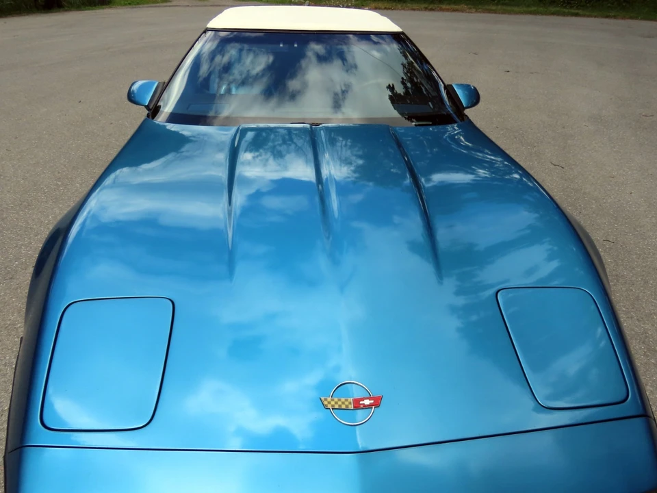 1987 Chevrolet Corvette C4 - Image 18 of 31