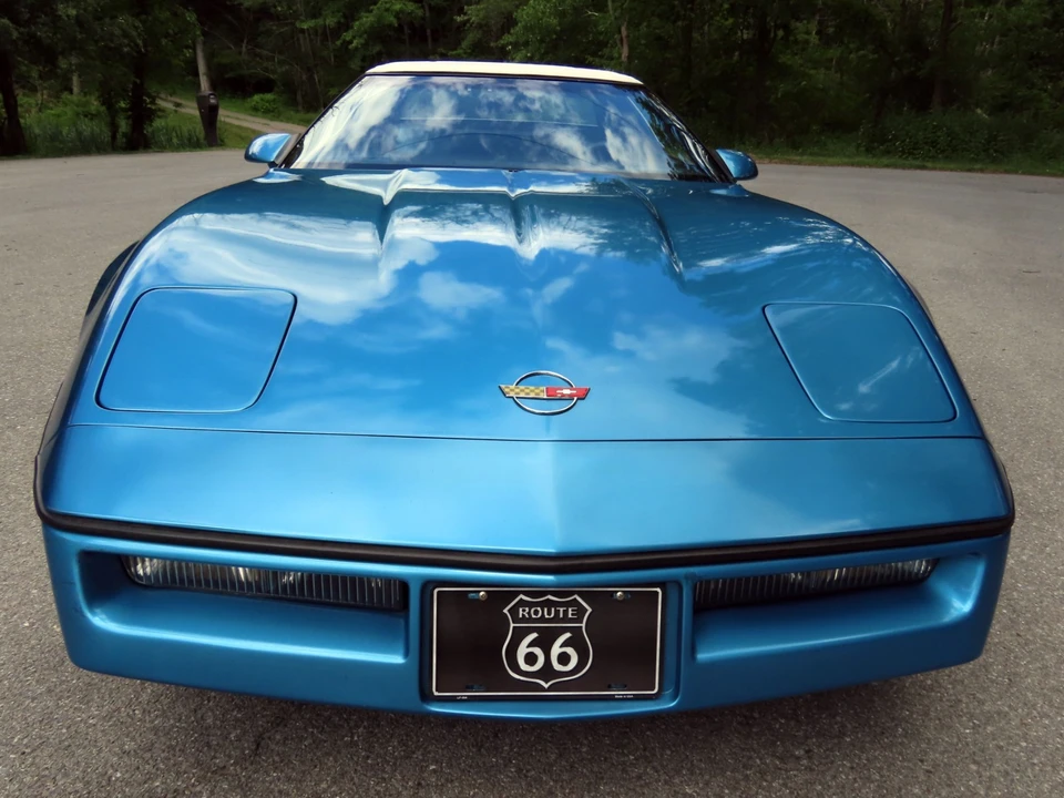 1987 Chevrolet Corvette C4 - Image 16 of 31